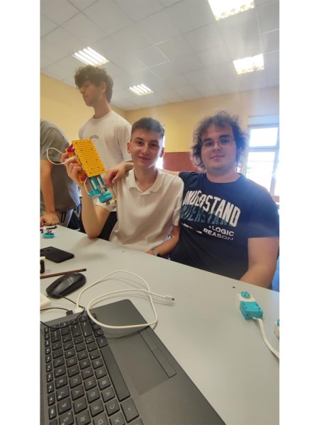 robostem_2024_25__strona_40